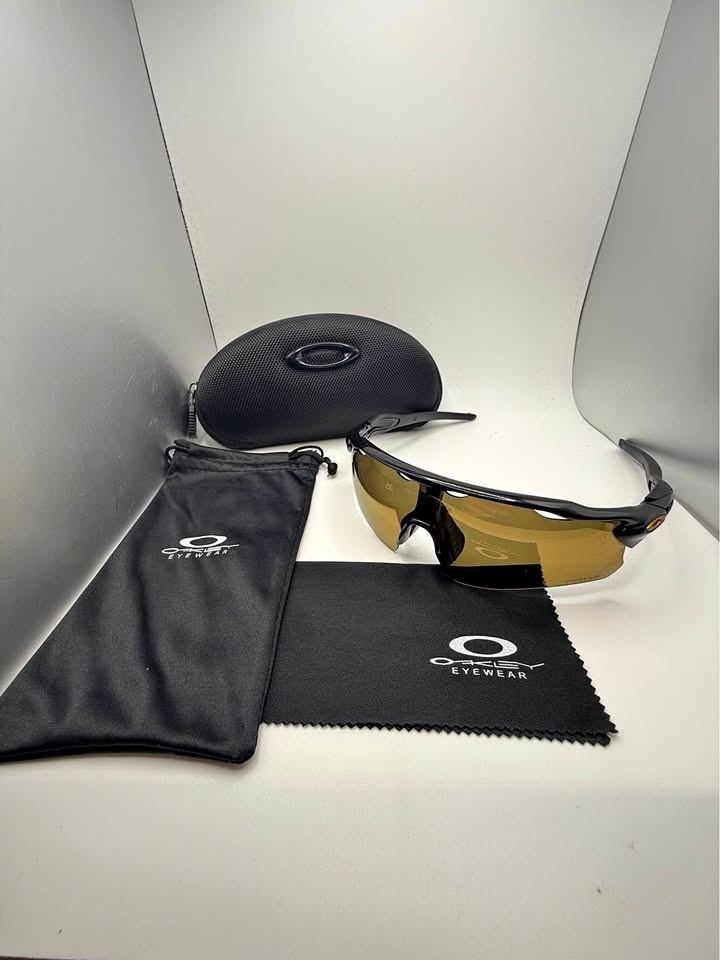 Oakley’s Radar® EV S Path