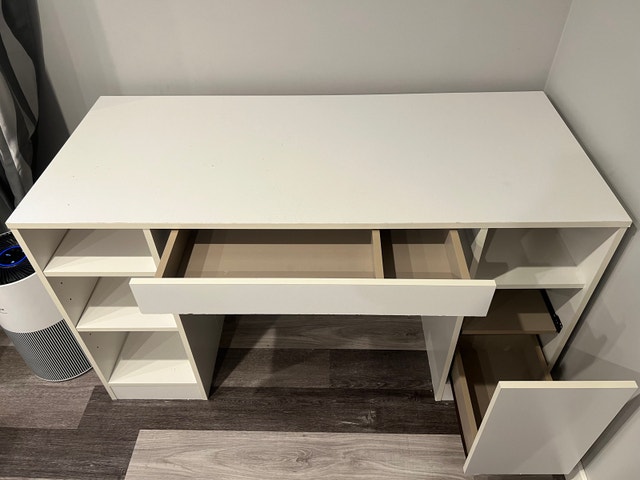 Office/Study Desk - photo 2