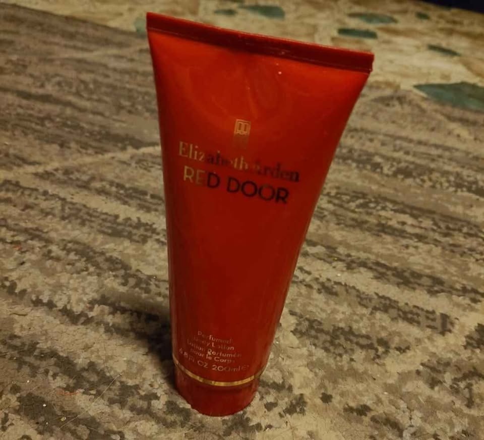 Elizabeth Arden Red Door Body Lotion 6.8oz - photo 2