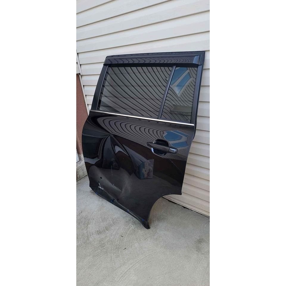 2013 Toyota Highlander SE Black Passenger Door