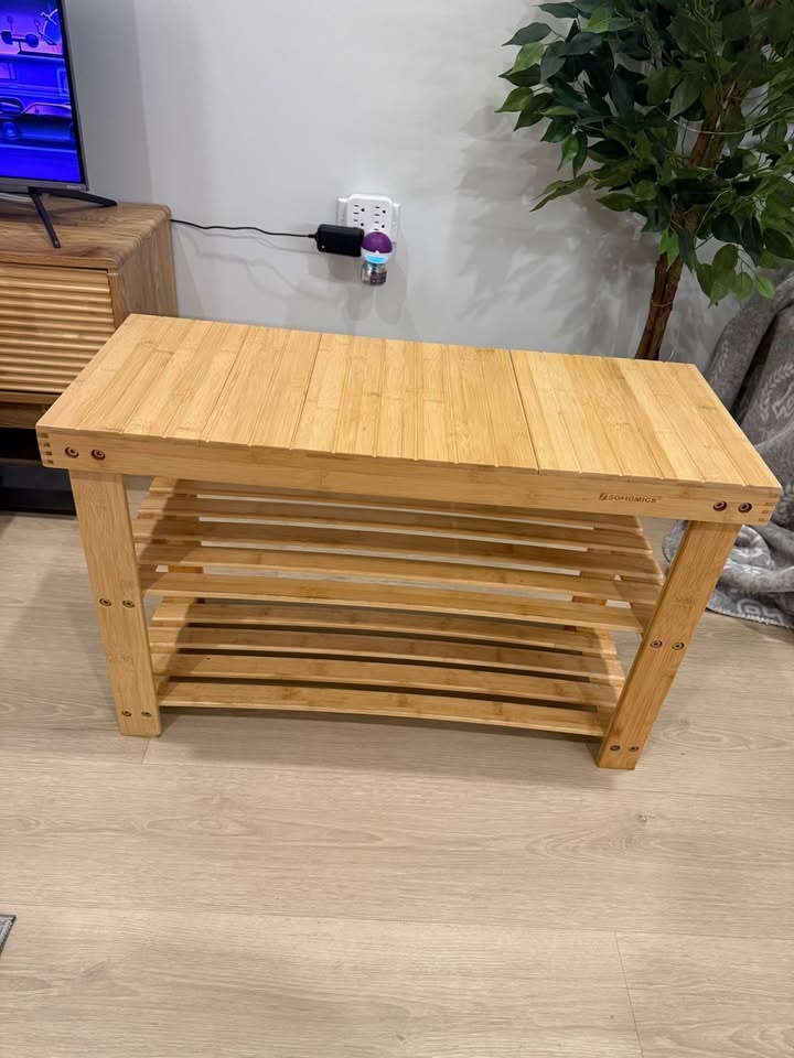 MOVING SALE light wooden entry way bench with shoe rack storage - photo 2