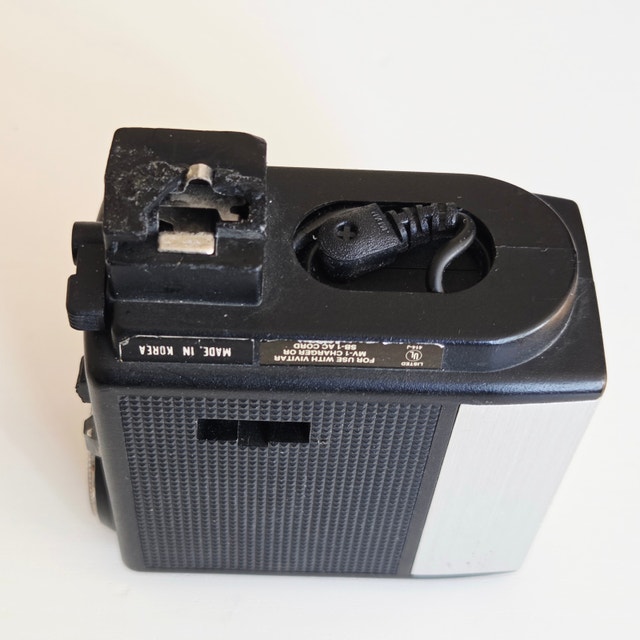 Vintage Camera Flash - Movie Prop (Needs Repair) - photo 4