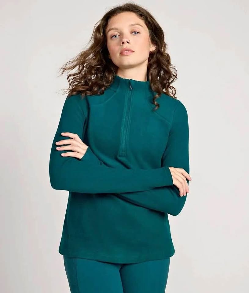 Medium 1/4 zip shirt