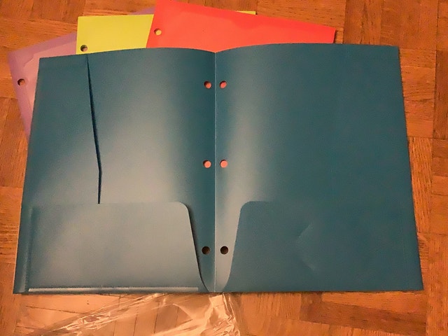 4 pack Heavy duty 4 Pocket folders - photo 5