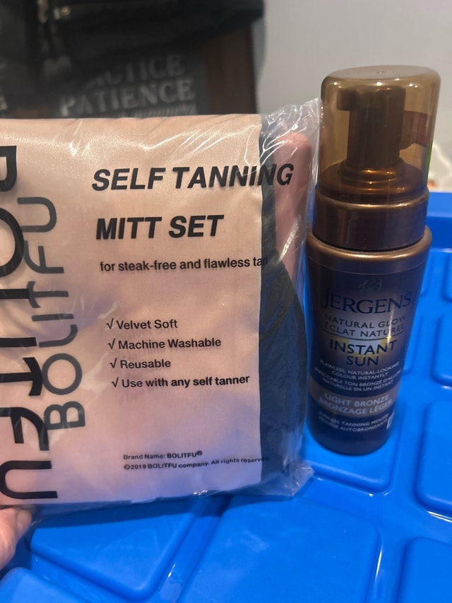 Bolitfu Self Tanning Mitt Set with Jergens Mousse