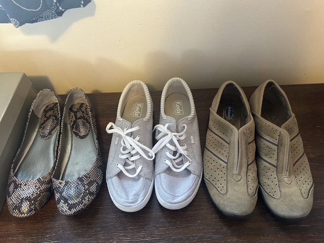 Women's Casual Shoes - Size 9 & 10