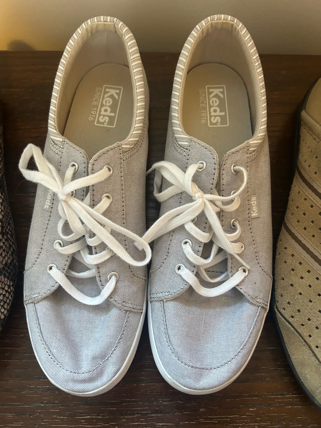 Women's Casual Shoes - Size 9 & 10 - photo 5