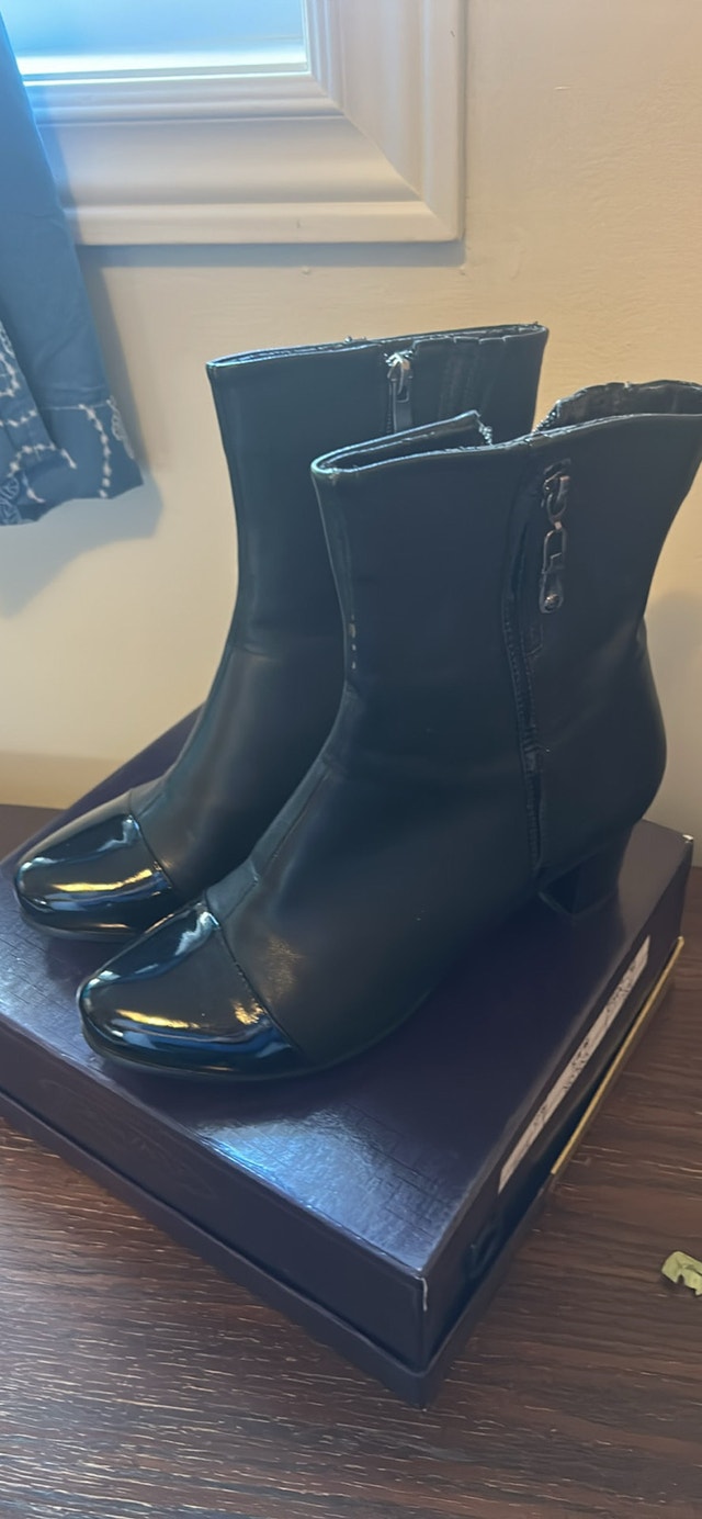 Luv Heeled Dressy Boots