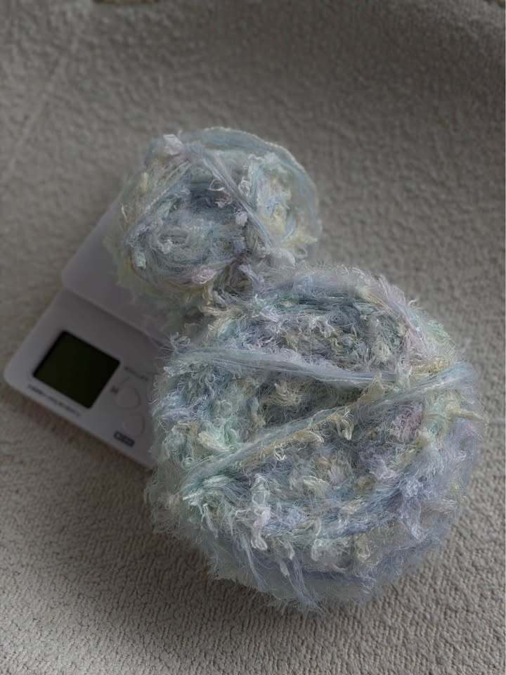 Light pastel blue hand-mixed yarn 🤍🩵 - photo 3