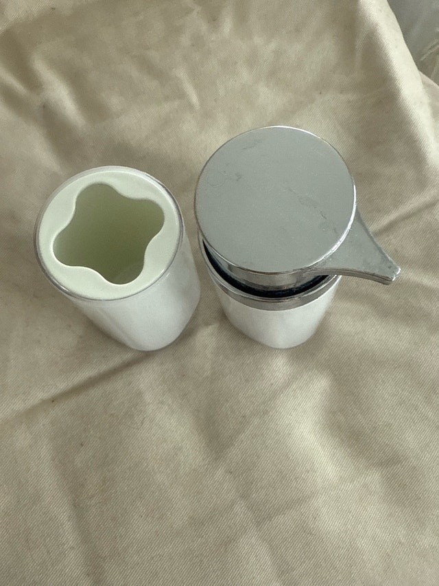 Soap Dispenser and Toothbrush Holder - photo 2