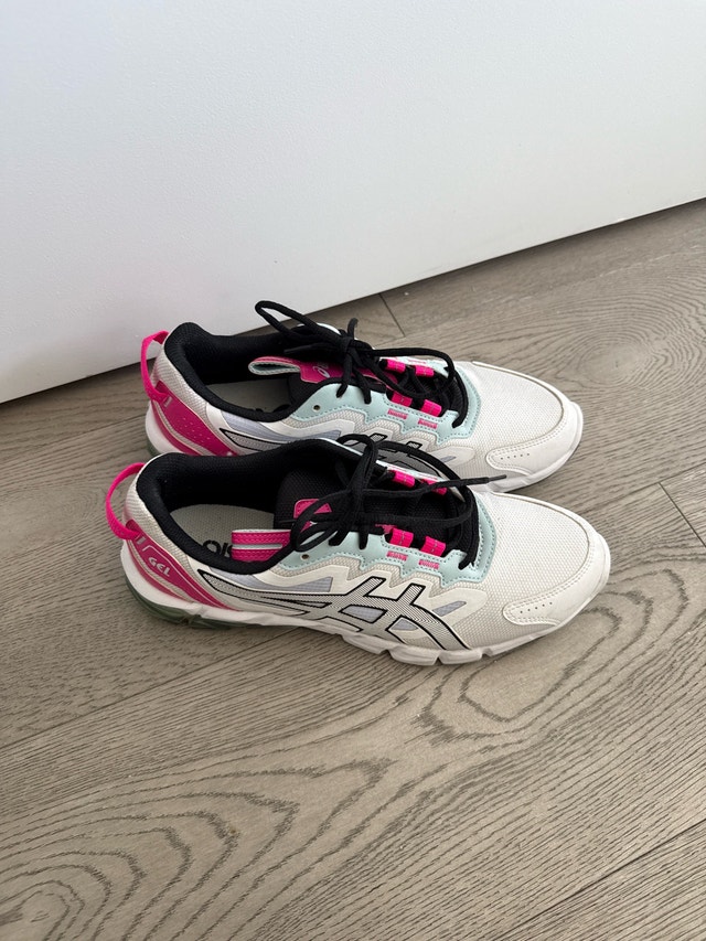 Asics Gel Sneakers