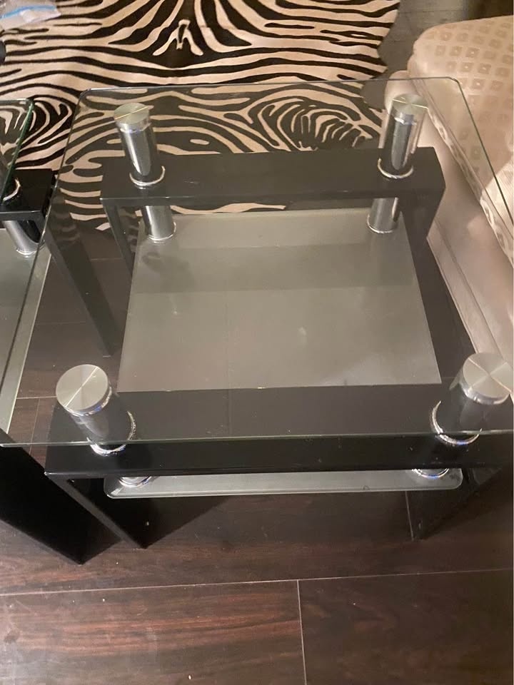 Set of Metal and Glass End Tables 22” x 22”x 22” - photo 3