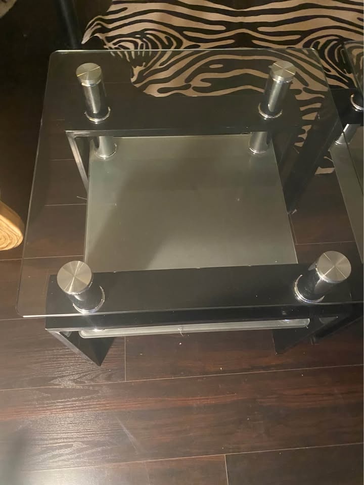 Set of Metal and Glass End Tables 22” x 22”x 22” - photo 5