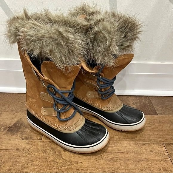Sorel Women's Joan of Arctic Boot - Rain and Snow - Waterproof S