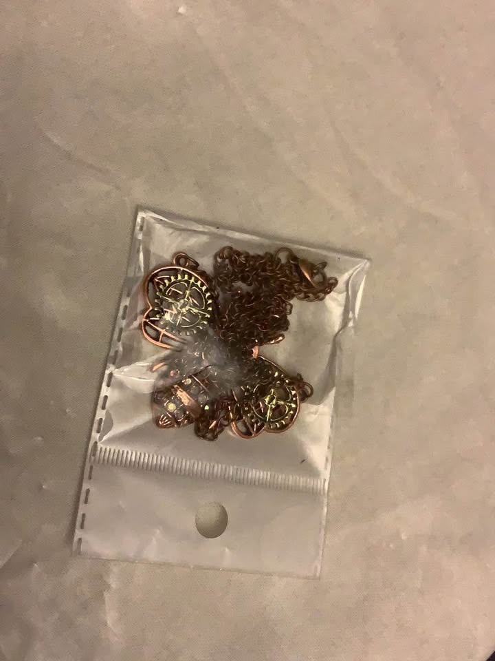 Steampunk Bee Necklace - photo 5