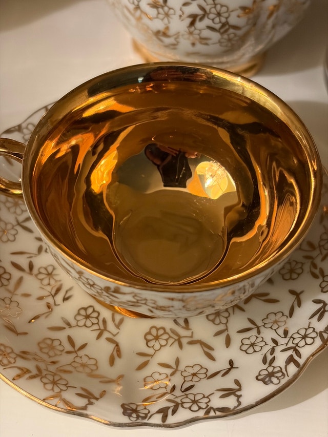 Vintage Fine China Pieces - photo 2