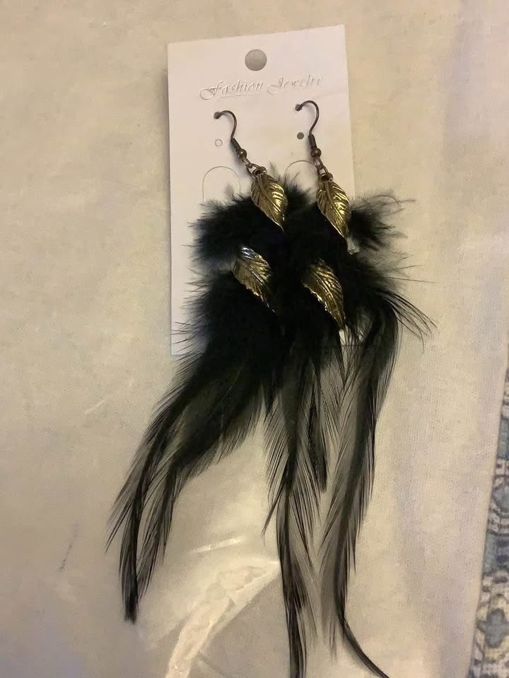 Feather Earrings - photo 2