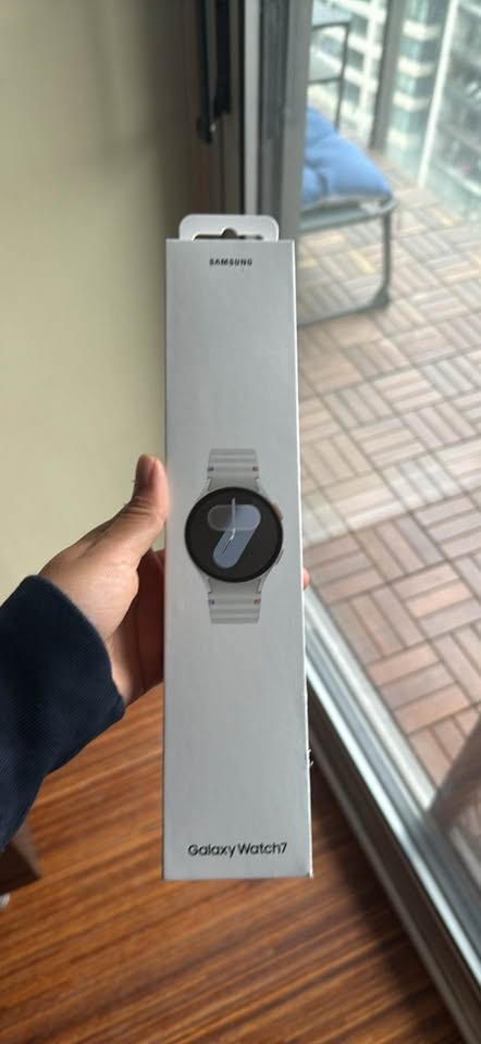 NEW Galaxy Watch7, Silver Bluetooth 44mm, SM-L310NZSAXAC - photo 3