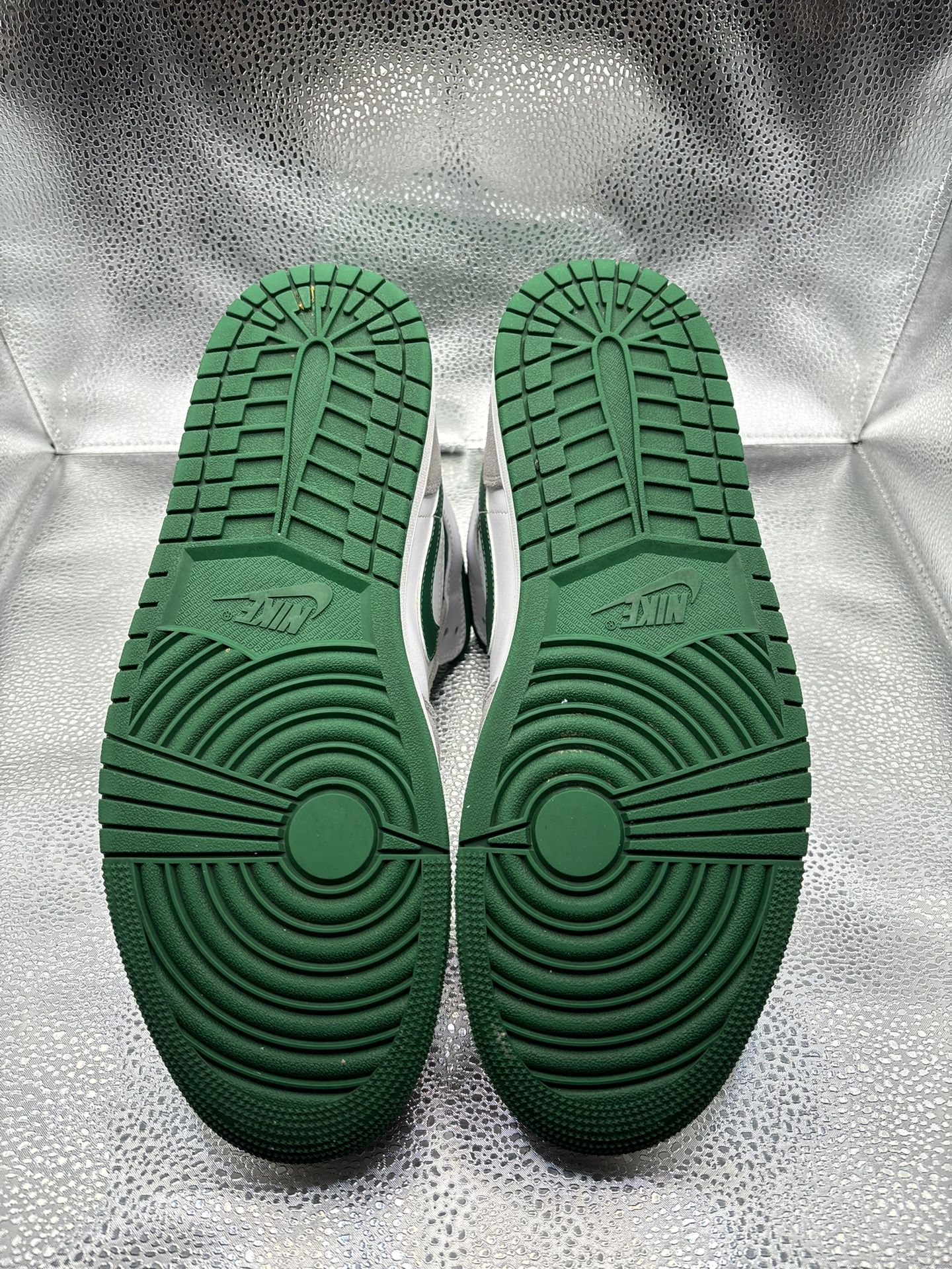 Air Jordan 1 Mid Grey Green - photo 3
