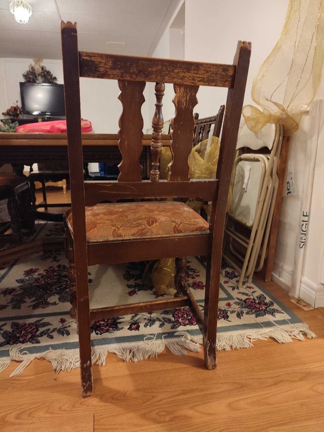 Solid Wood Dining Table with 6 Chairs - photo 4