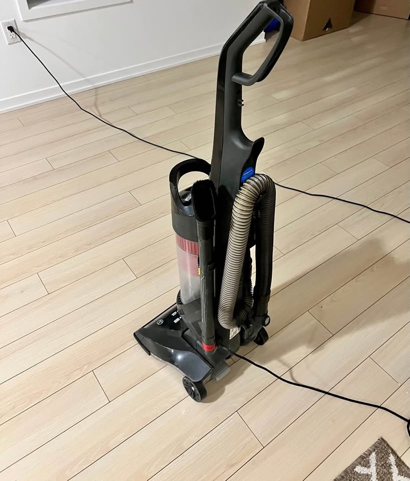 Hoover Wind Tunnel Vacuum Cleaner - photo 2