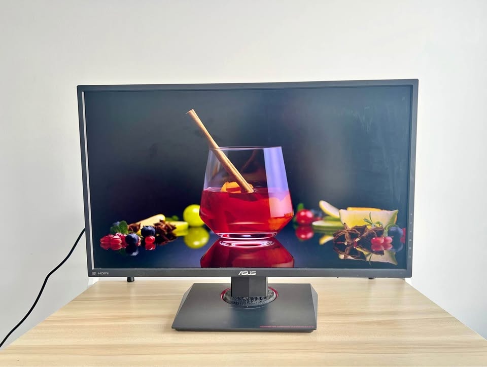 Great condition 1440p 144hz Asus ROG gaming monitor