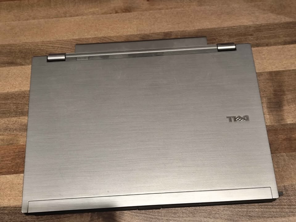 Dell Latitude 6410 - photo 3