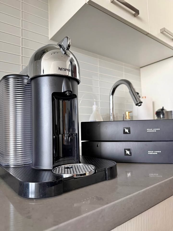 Nespresso Vertuo Machine w/ Coffee Pods