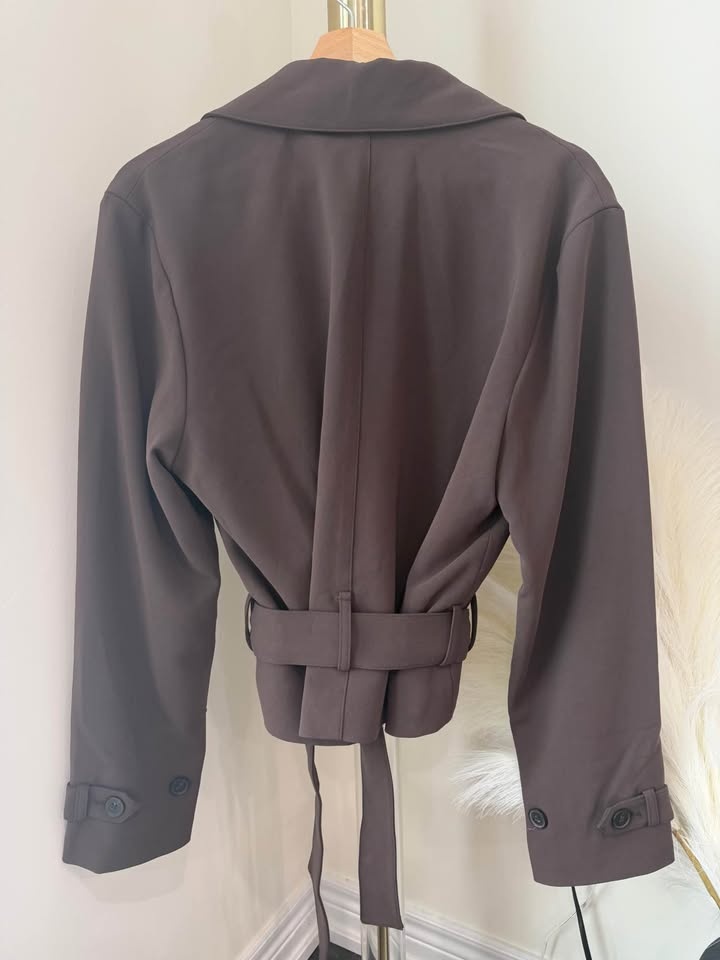 Aritzia Postage Trench Coat Size M NWT - photo 2