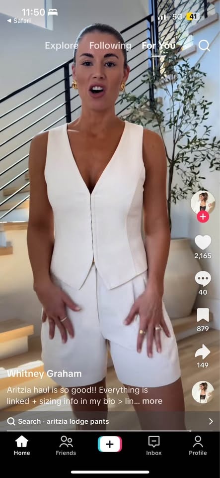 Aritzia Attire Vest Size 2 NWT - photo 4