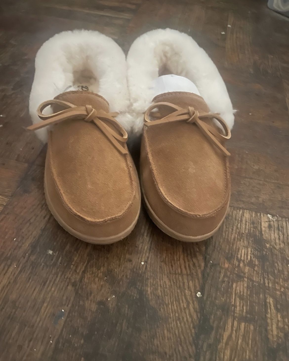 Women's Moccasin Slippers Size 8 - photo 2