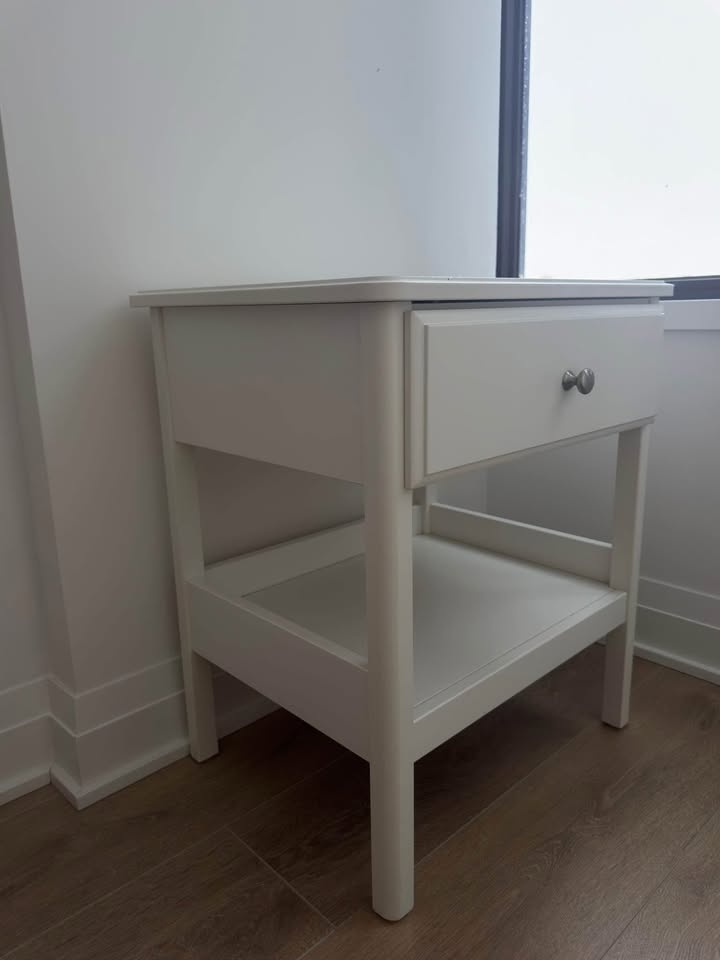 Nightstand - photo 3