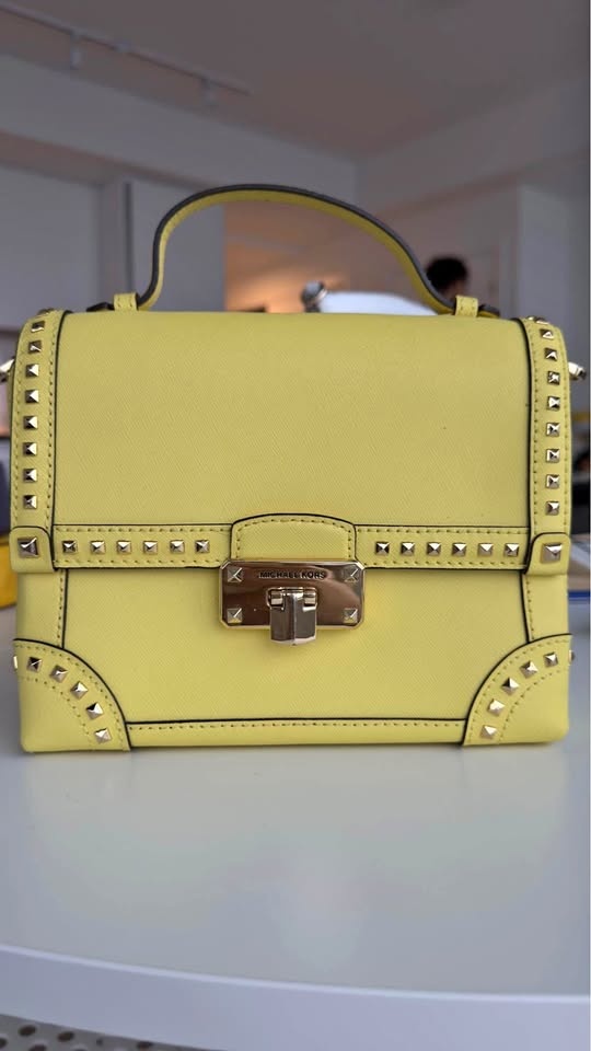 MICHAEL KORS bag
