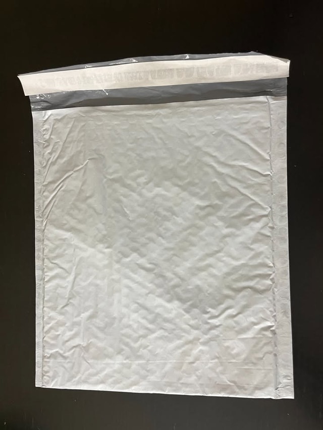 10 Bubble Mailers - 8.66x9.84inch - photo 3