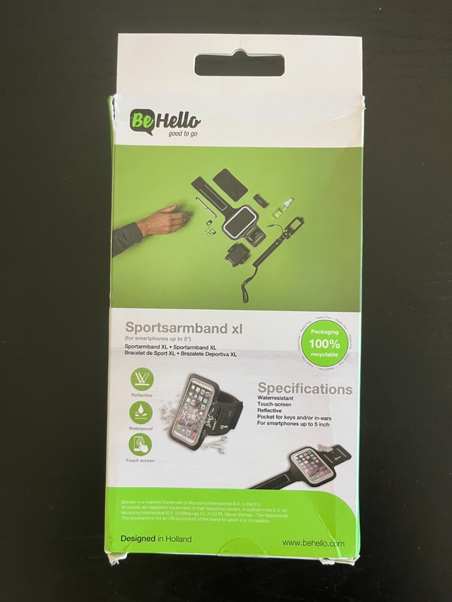 Sports arm band for phones - Never used - photo 2