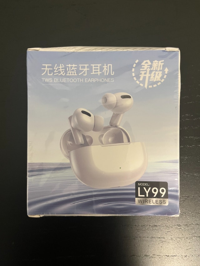 High Quality Wireless Bluetooth Earphones with Noise Cancellatio