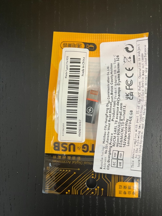 USB-C to Lightning Adapter - photo 5