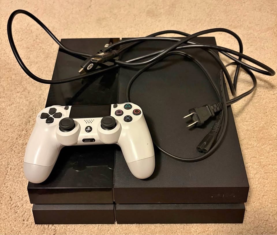 Sony PlayStation 4 Console Bundle (PS4) – Ready to Play