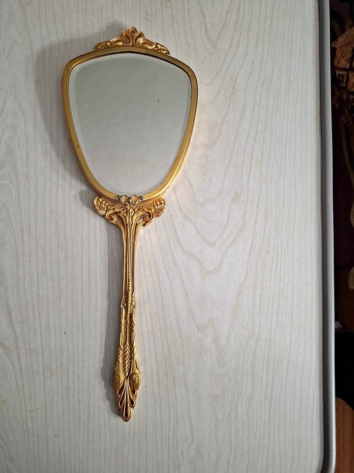 Hand Mirror