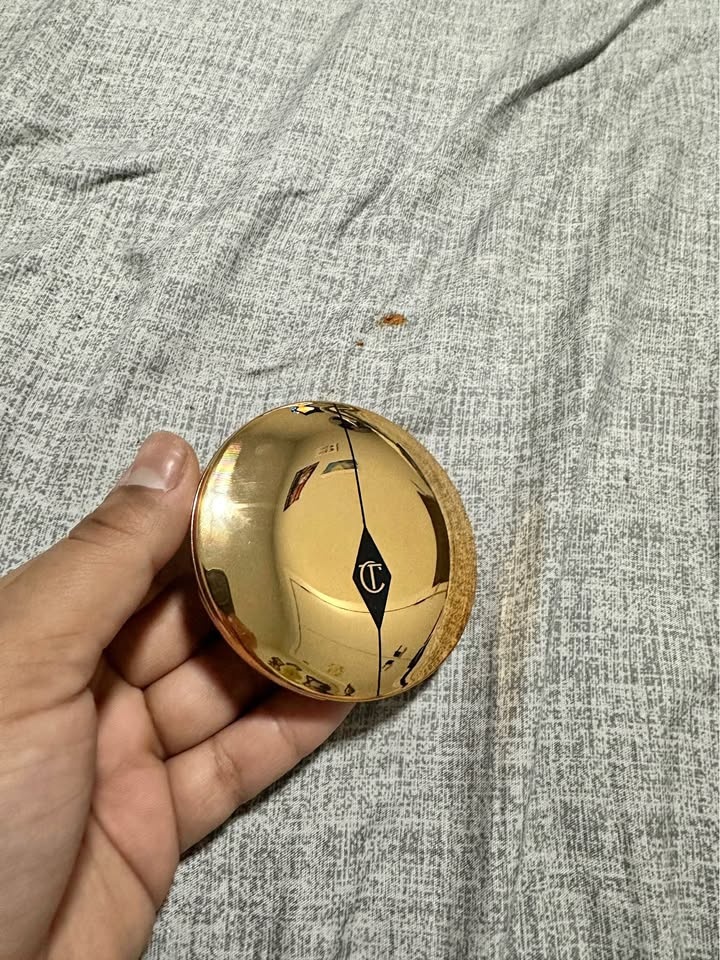 BNIB Charlotte Tilbury flawless finish fair01