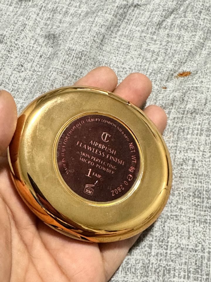 BNIB Charlotte Tilbury flawless finish fair01 - photo 2