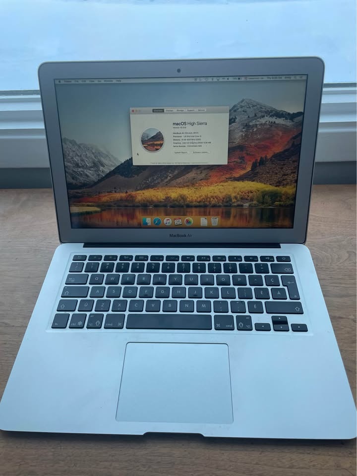 Mac book air circa 2017 - photo 3