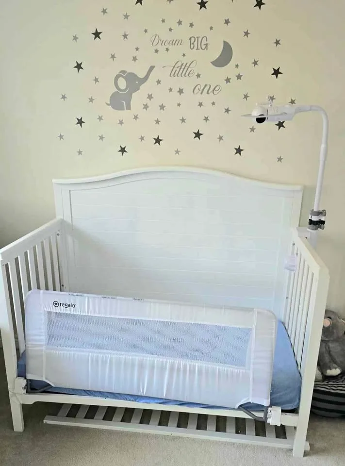 4 in 1 child craft crib with accessories thumbnail