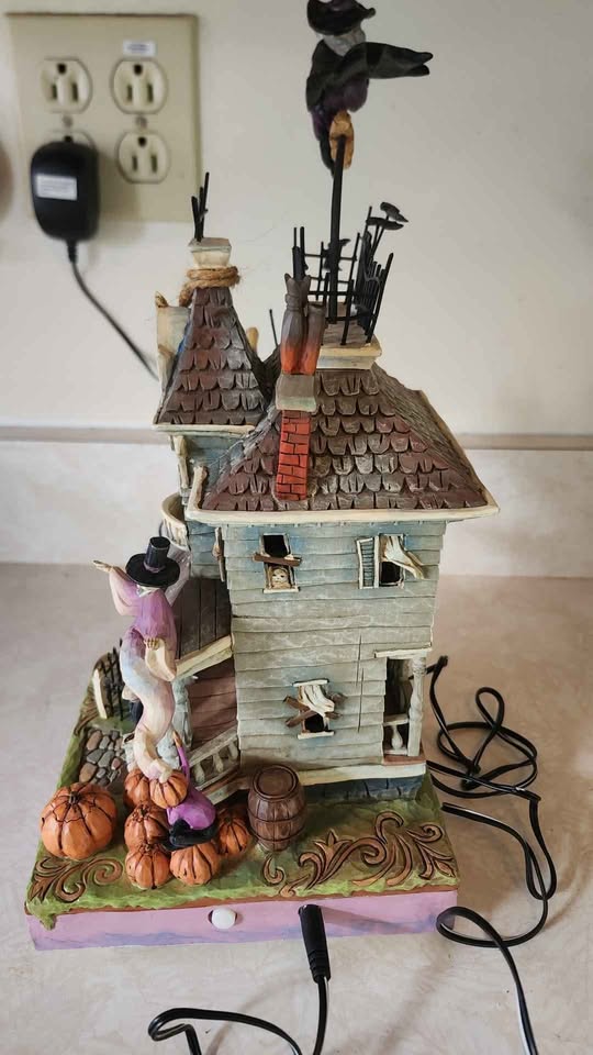 Collectible Jim Shore Haunted House - photo 4
