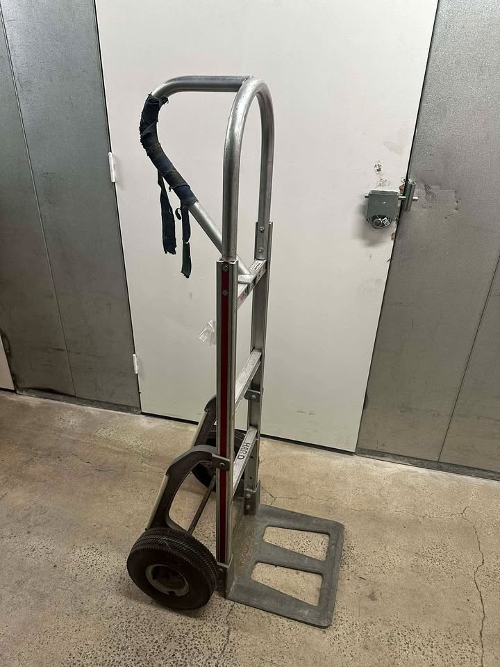 Aluminum Hand Truck