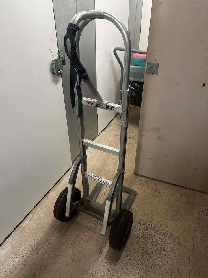 Aluminum Hand Truck - photo 2