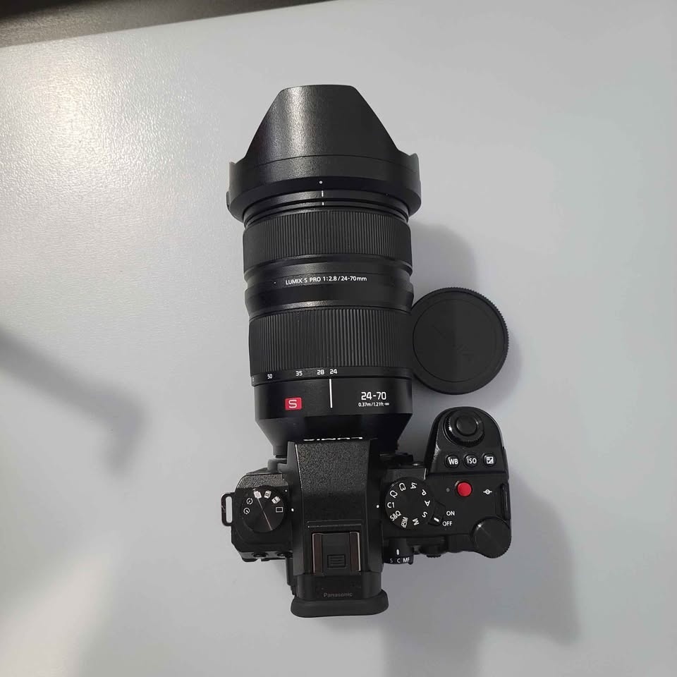 Lumix S5 II Camera w/ Lumix S PRO 24-70mm f/2.8 - photo 4