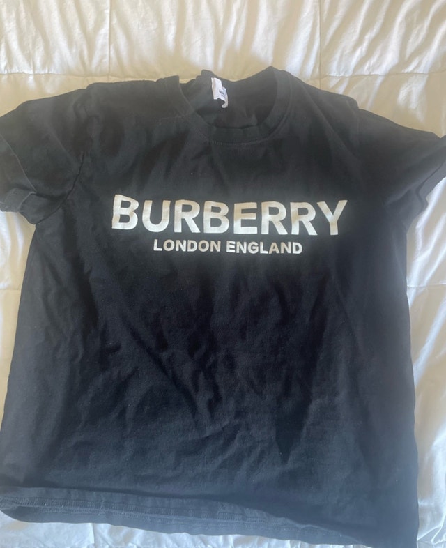 Burberry shirt (xs/s)
