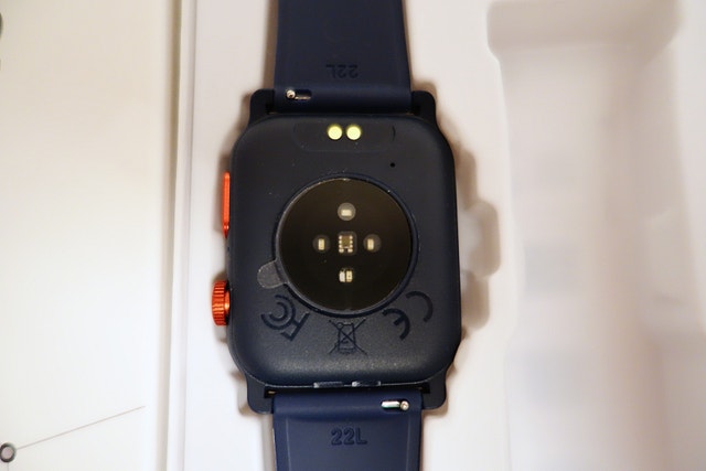 HT23 Smartwatch with UV Light, HR & SpO2 Monitor - photo 2