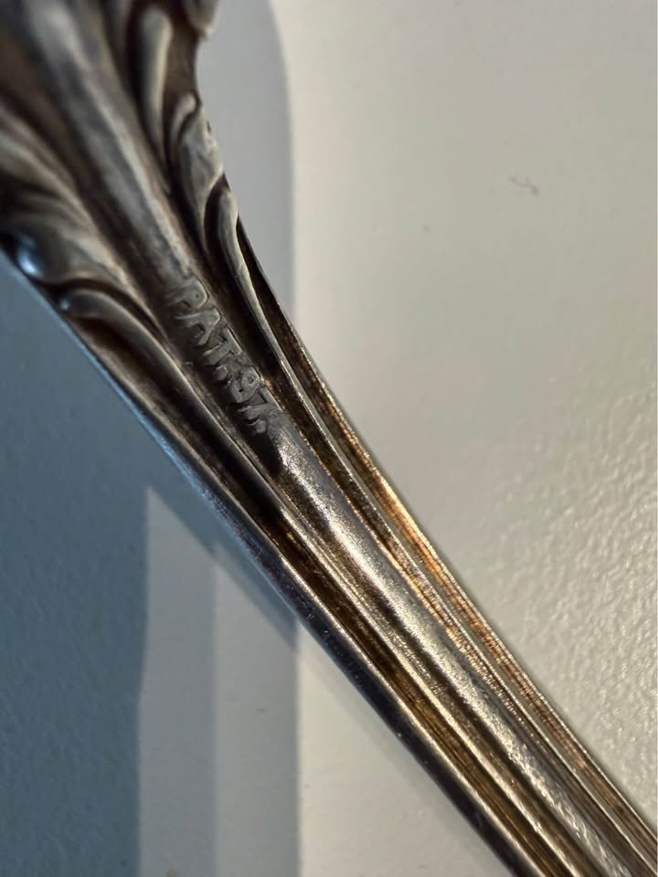Antique R. Wallace 1835 A1 Silverplate Serving - photo 3
